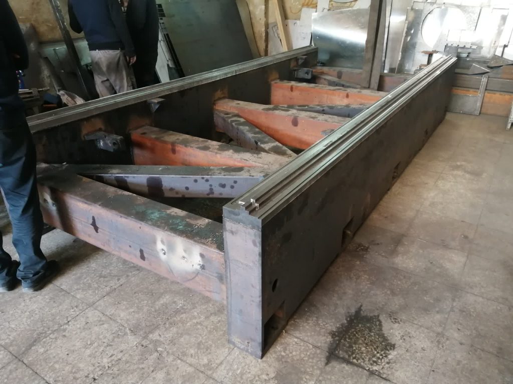 ساخت شاسی دستگاه های صنعتی